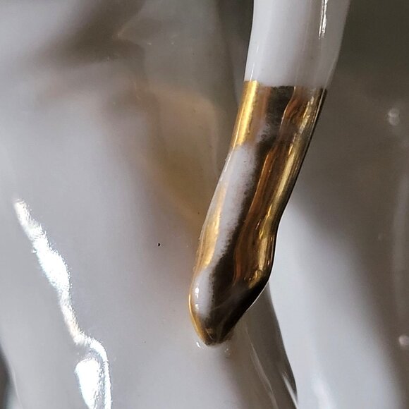 Von Schierholz Germany Porcelain Elephant Figurine Vase W/ Baskets, Centerpiece - Picture 9 of 11